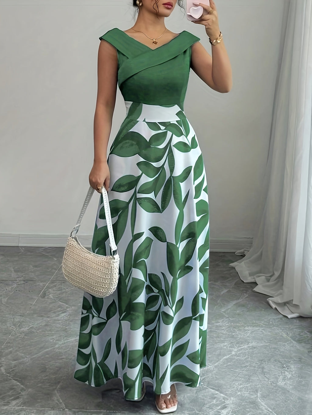 Women's maxi dress - V-neck cinched waist wedding guest