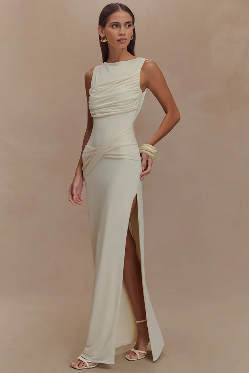 Sleeveless Round Neck Ruched Maxi Dress with Backless Design and Side Slit