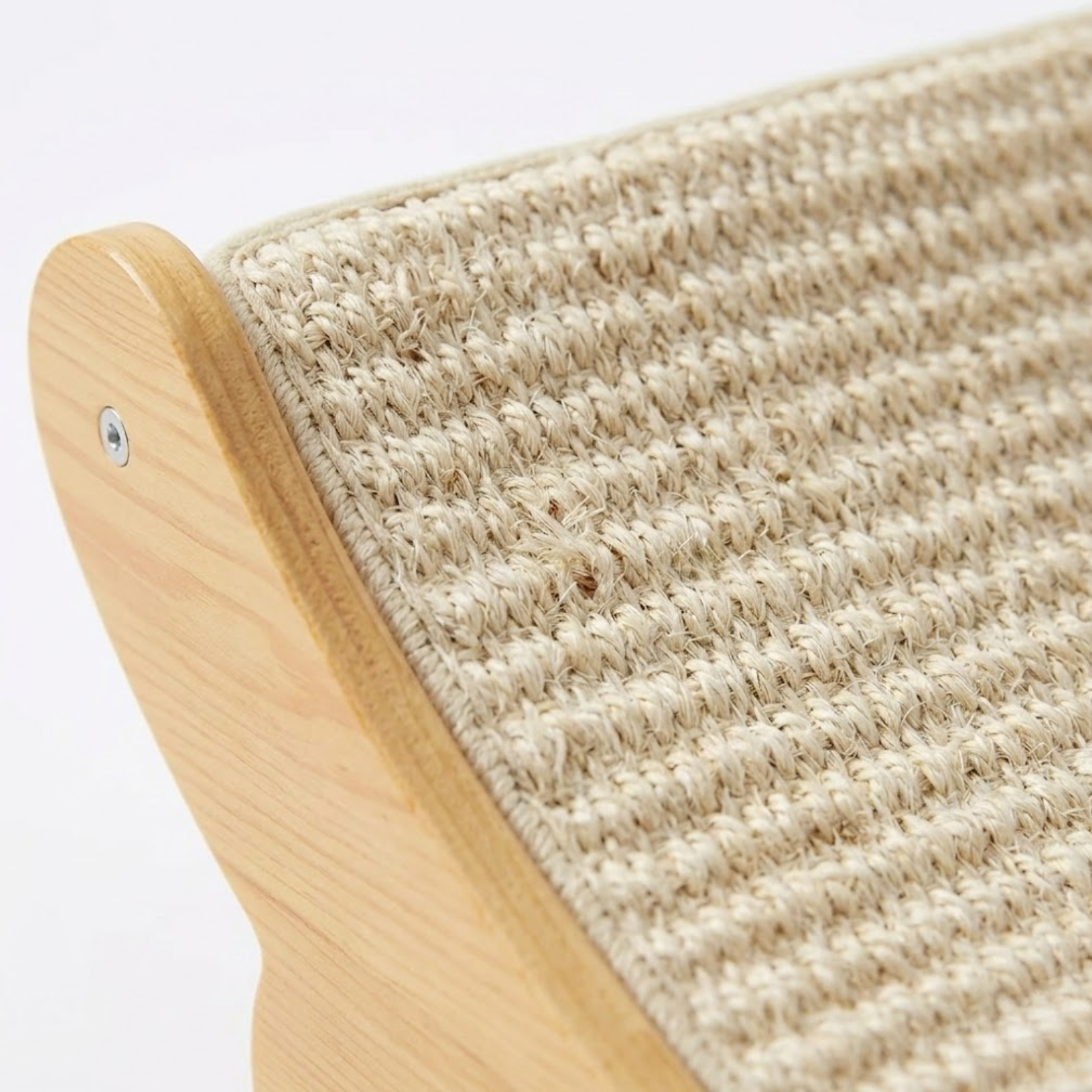 Wooden Cat Scratcher Bed with Sisal Grinding Surface and Detachable Frame