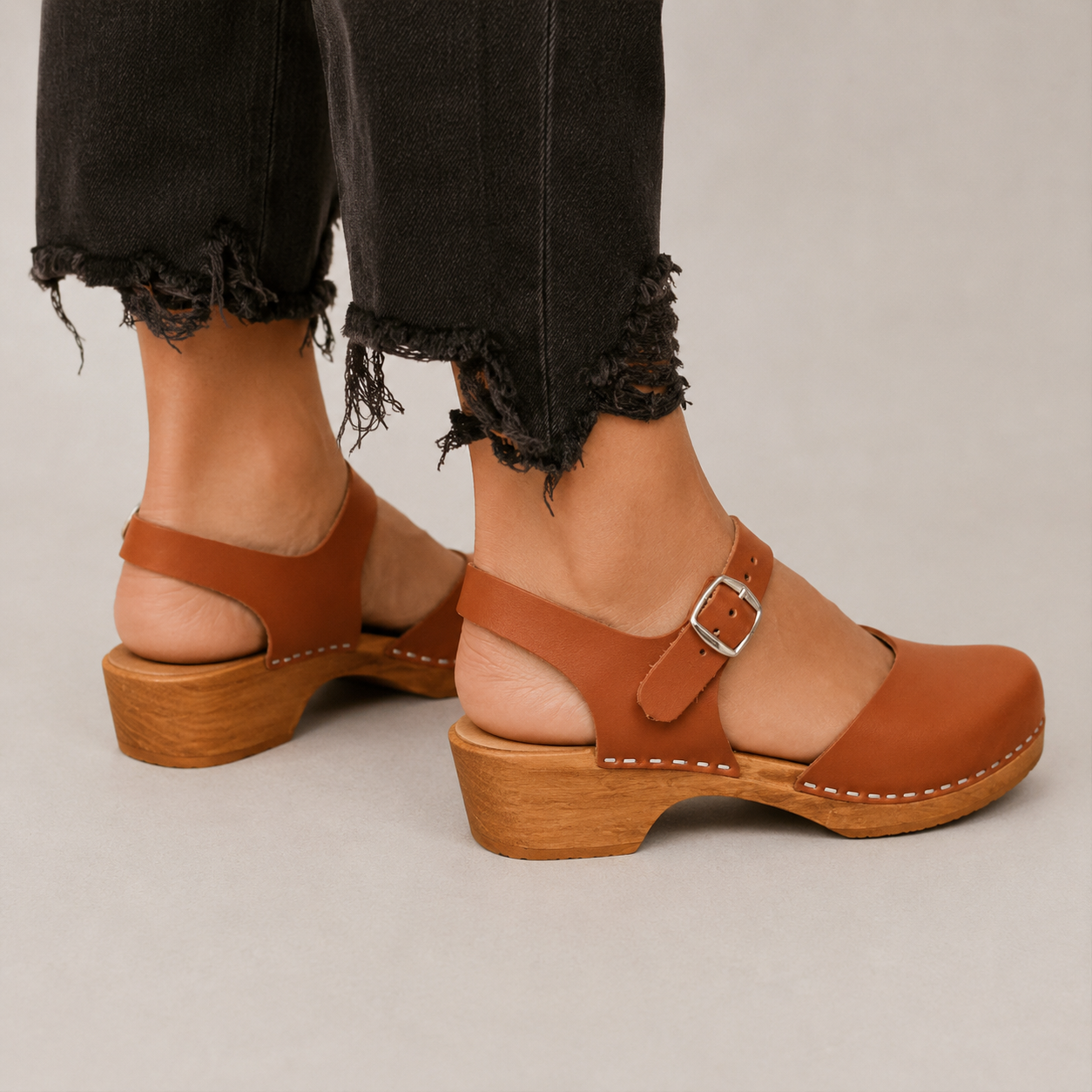Women’s platform sandals for women — closed-toe summer footwear