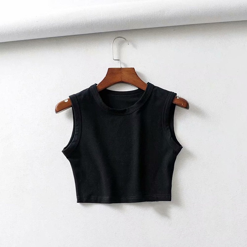 Women's sleeveless crop top | lightweight fitted style for daily wear