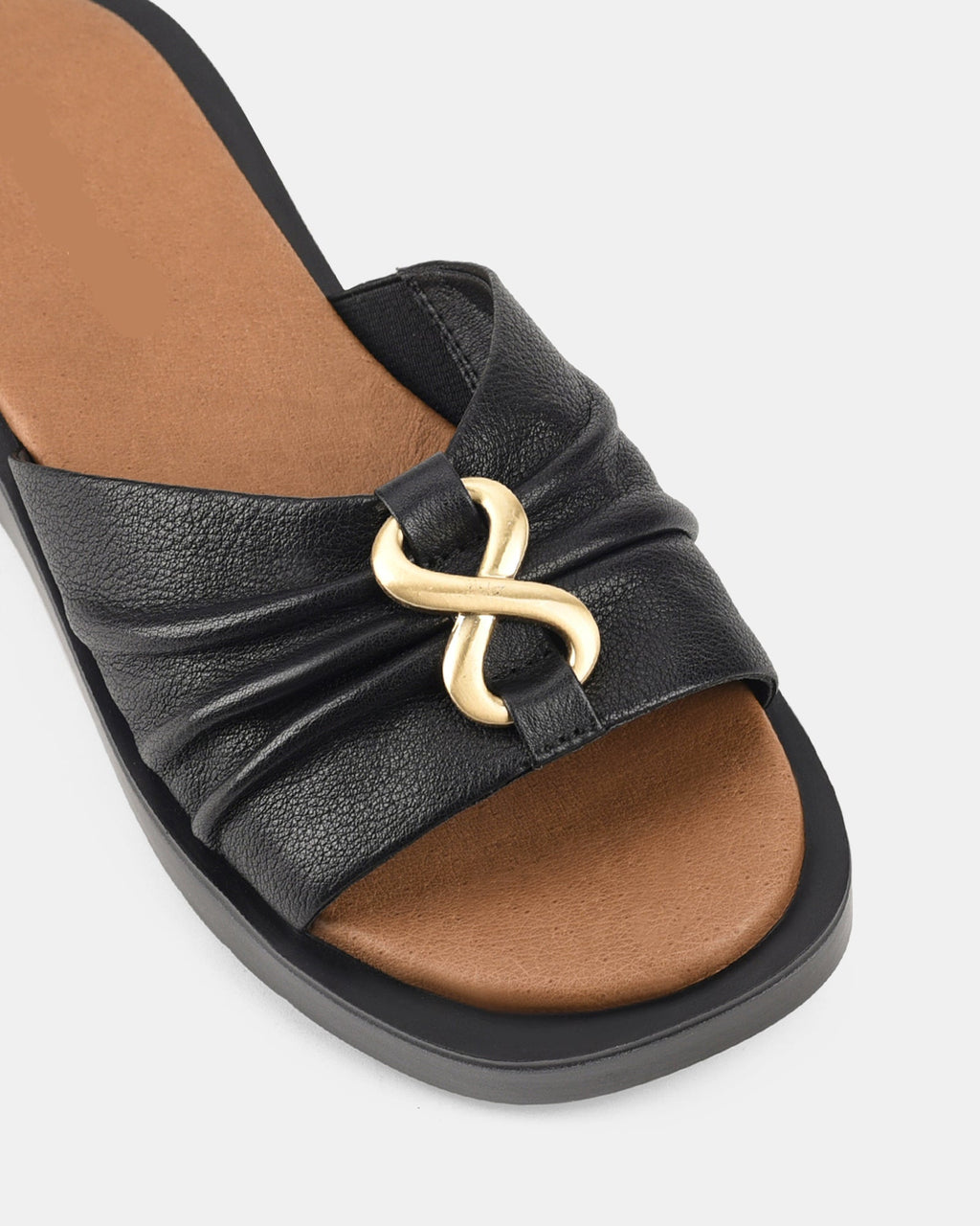 Women's Wavy Sole Sandals with Decorative Buckle