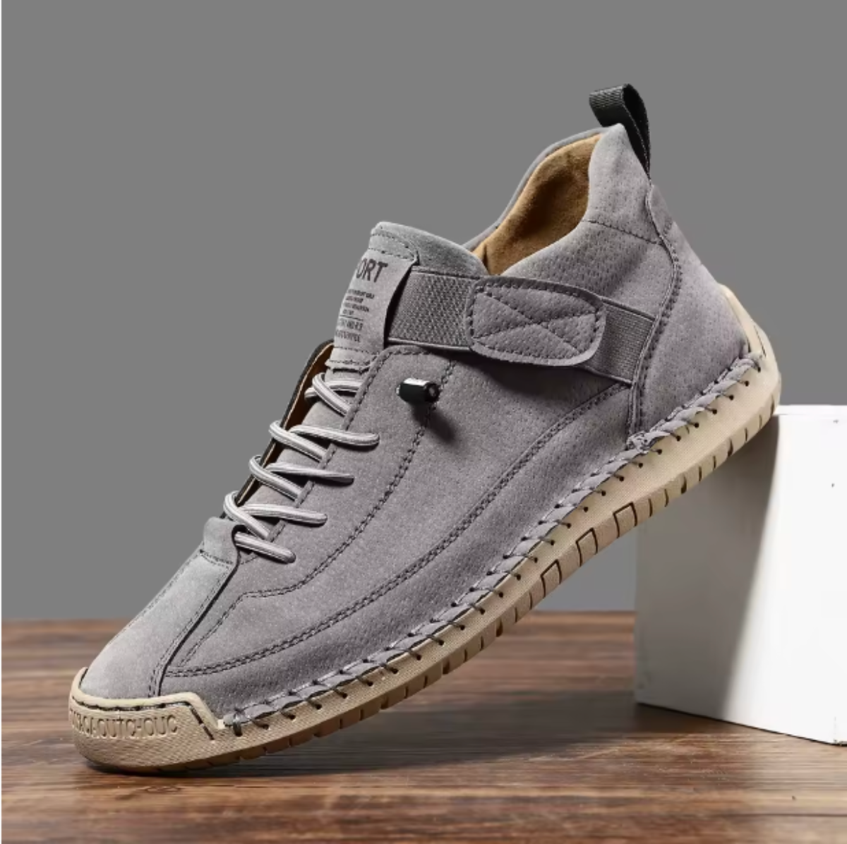 Women’s lightweight walking sneakers — leather slip-on daily trainers