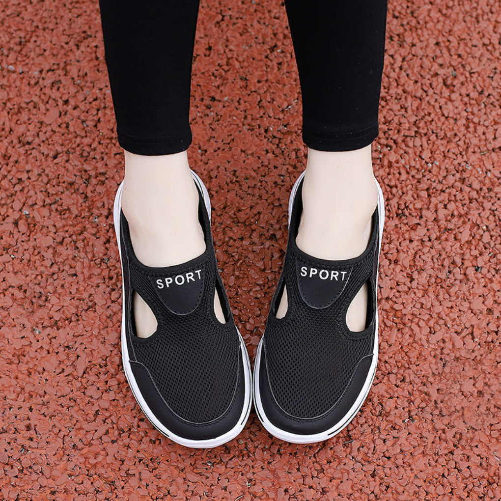 Women's slip-on slippers — ergonomic round toe design — home lounging