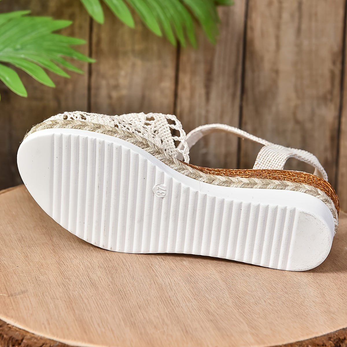 Women's adjustable sandals - breathable mesh straps beach vacation