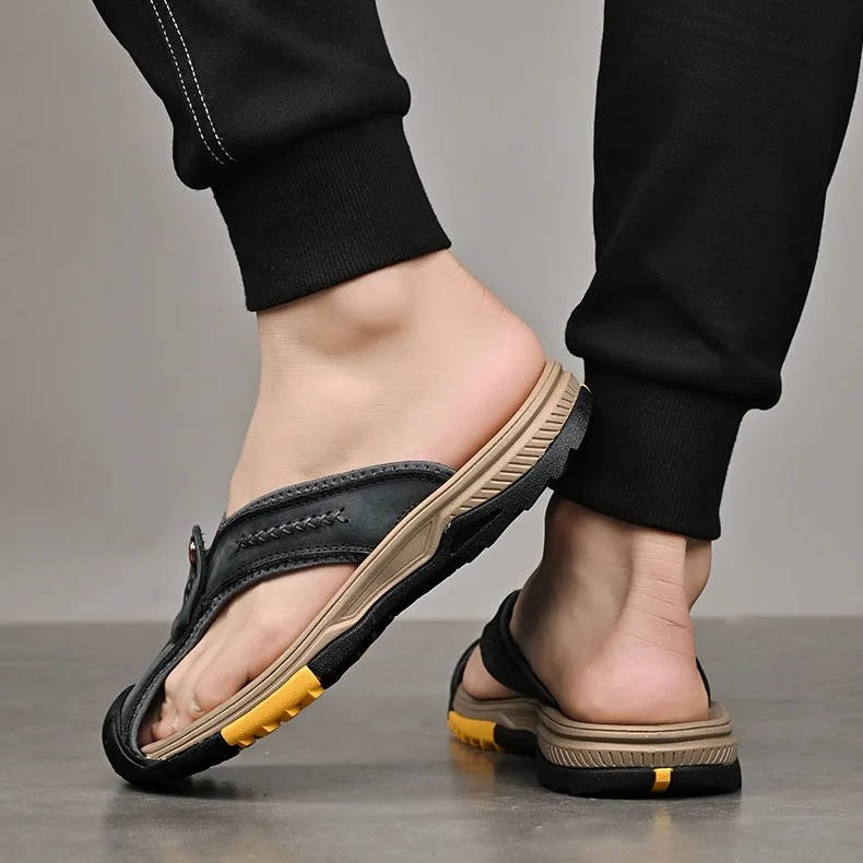 Men's Flip Flops Closed Toe Water Resistant Leather Sandals Non Slip Rubber Sole
