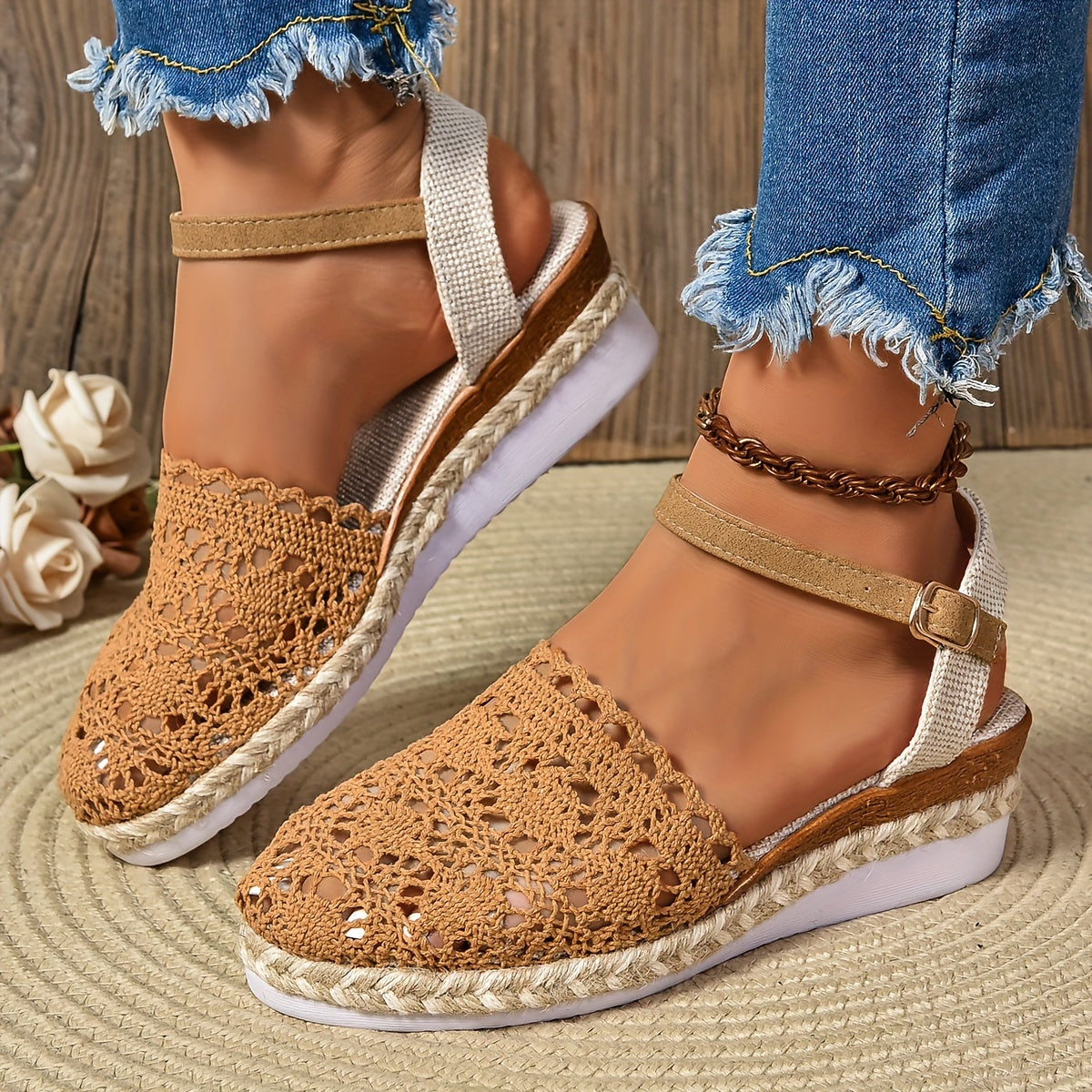 Women's adjustable sandals - breathable mesh straps beach vacation