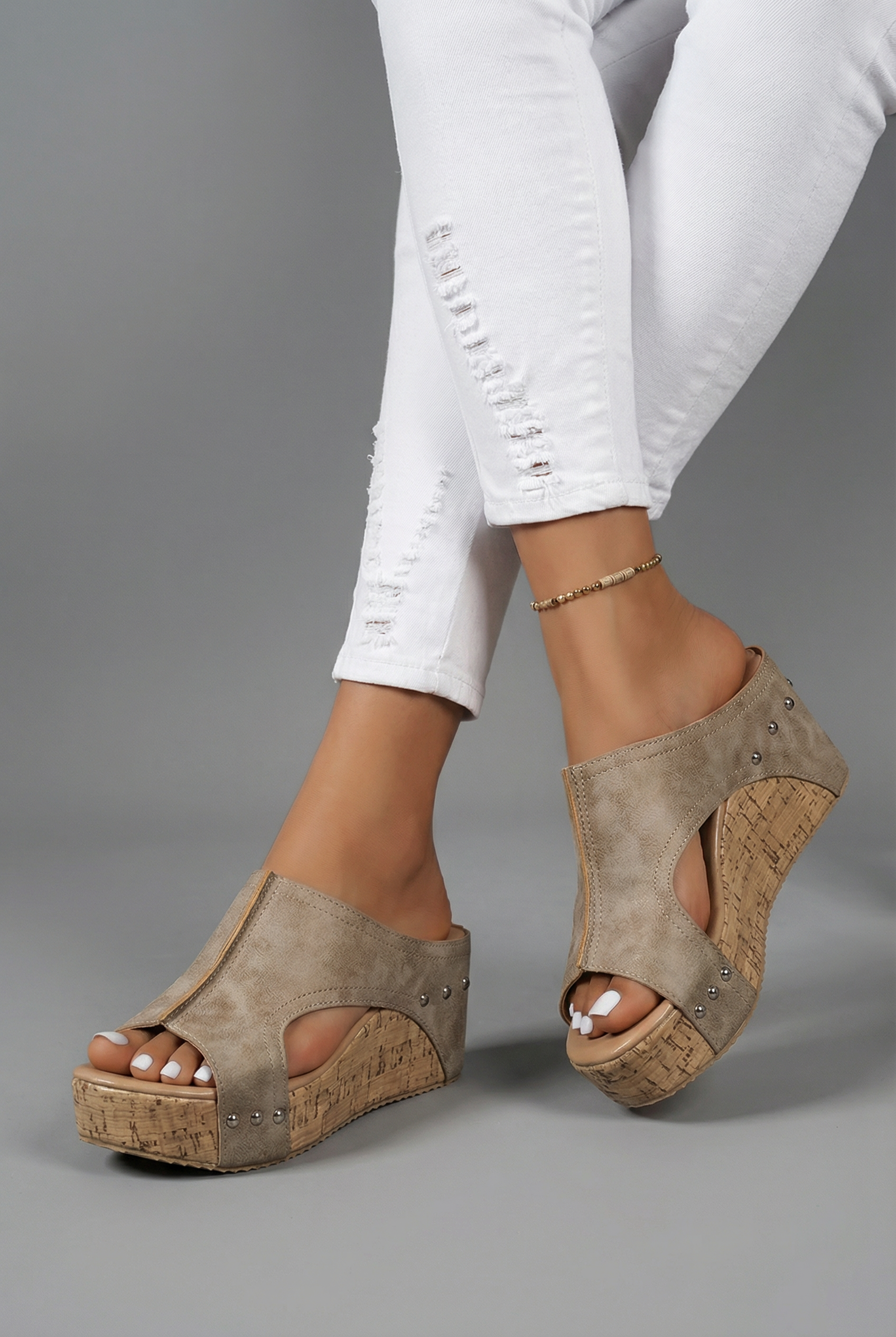 Women's Elegant Platform Wedge Sandals Retro Slip On Open Toe Cushioned Shoes