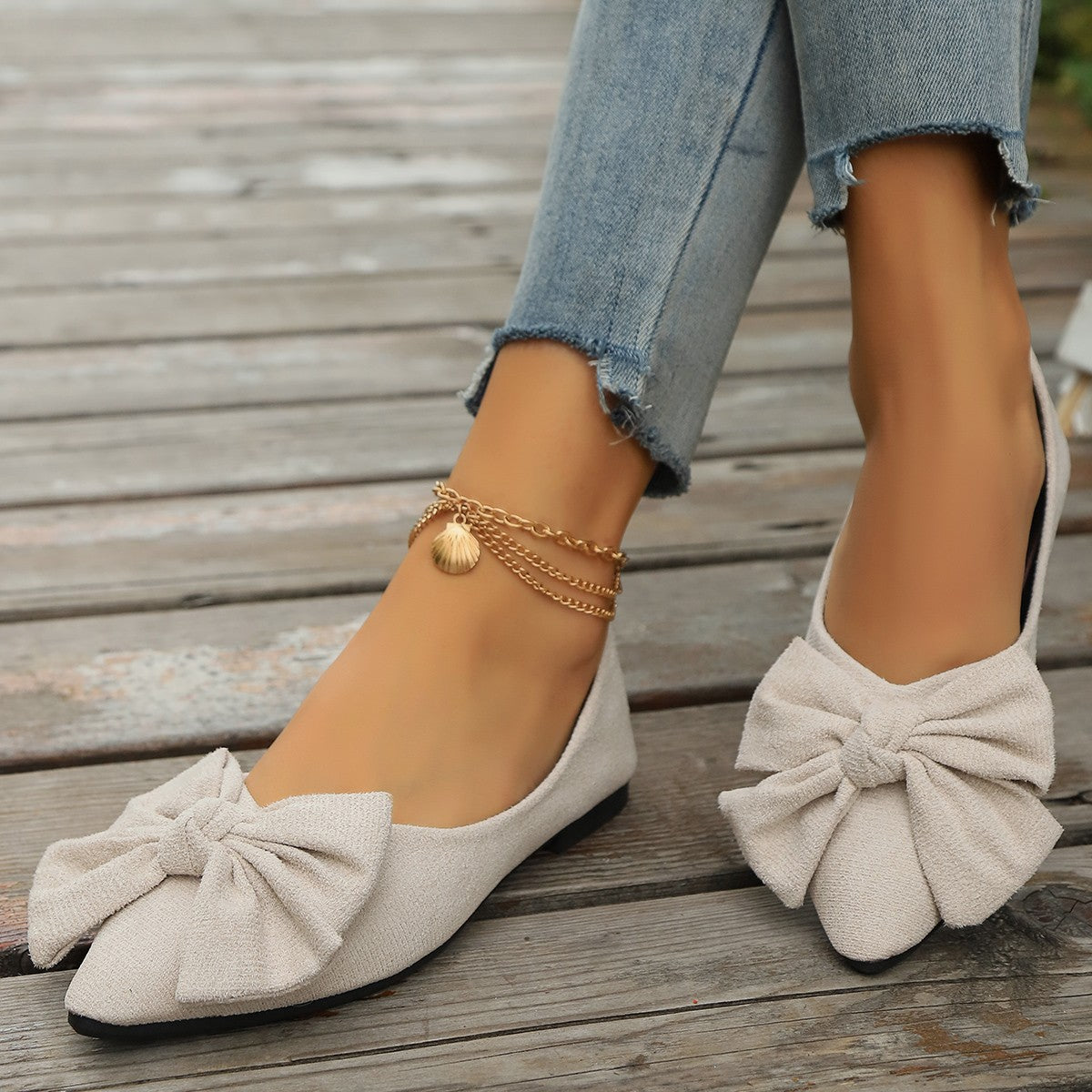 Women's Bow Detail Pointed Toe Ballet Flats